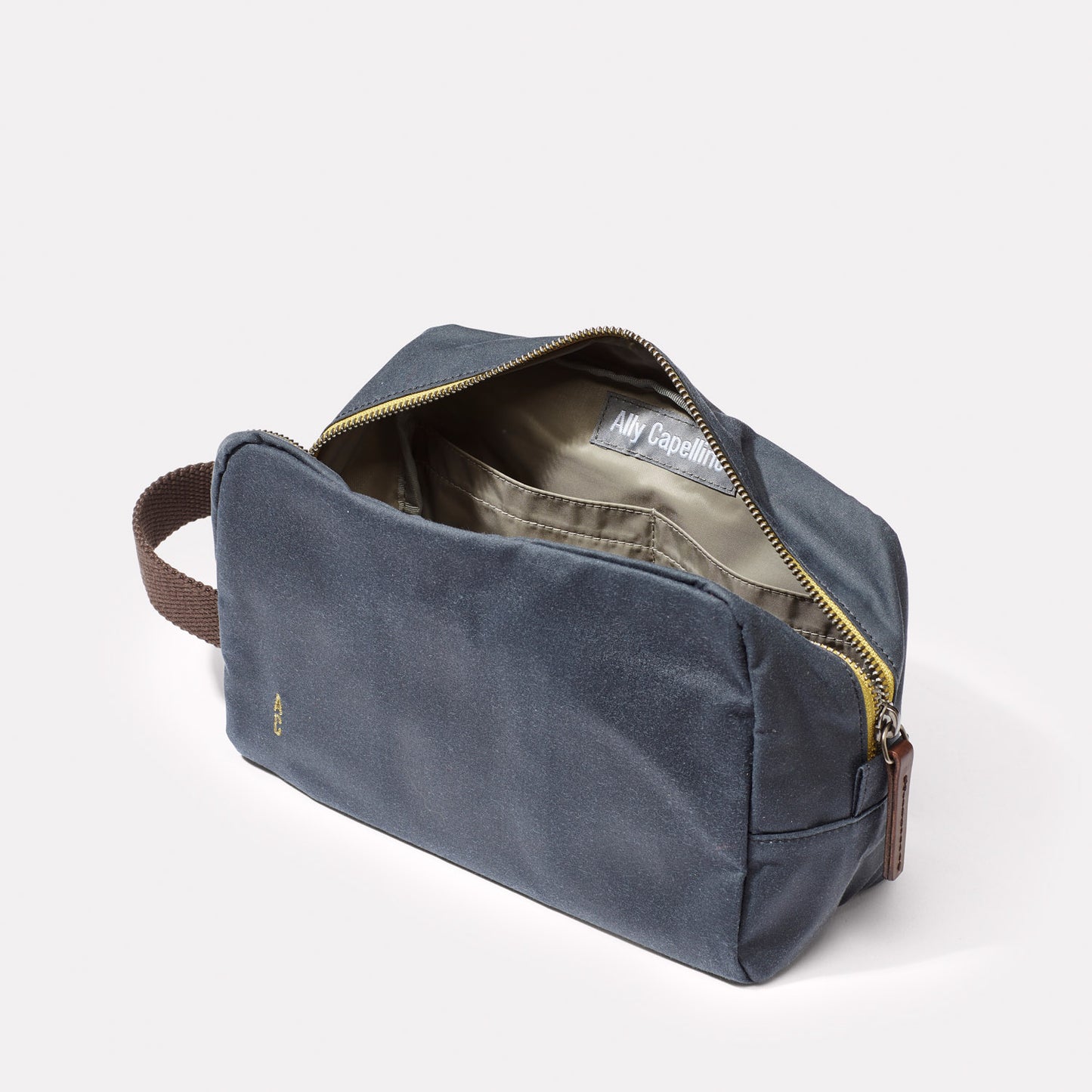 Simon Waxed Cotton Washbag in Steel