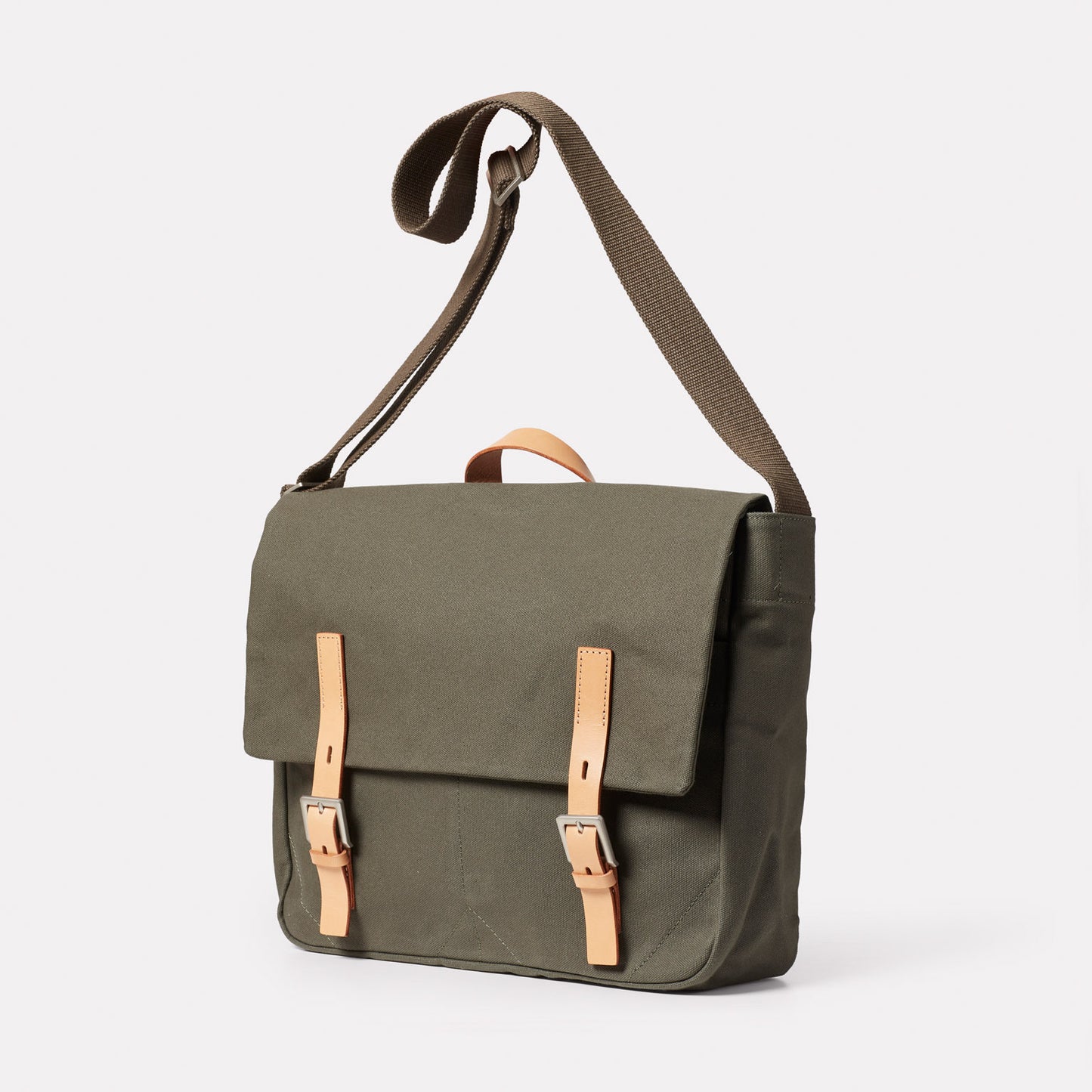 Cable Large Crossbody Satchel Bag in Olive