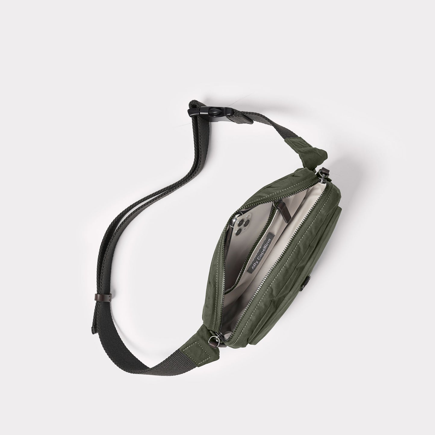 Fela Waxed Cotton Bumbag in Olive