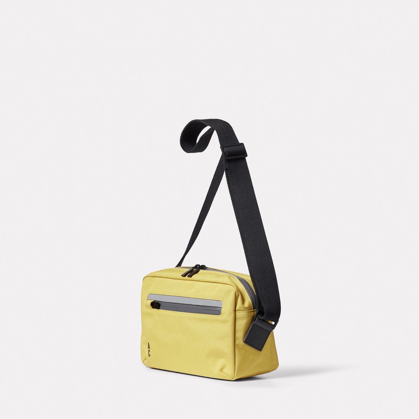 Hotspur Travel Cycle Recycled Crossbody Bag in Lemon