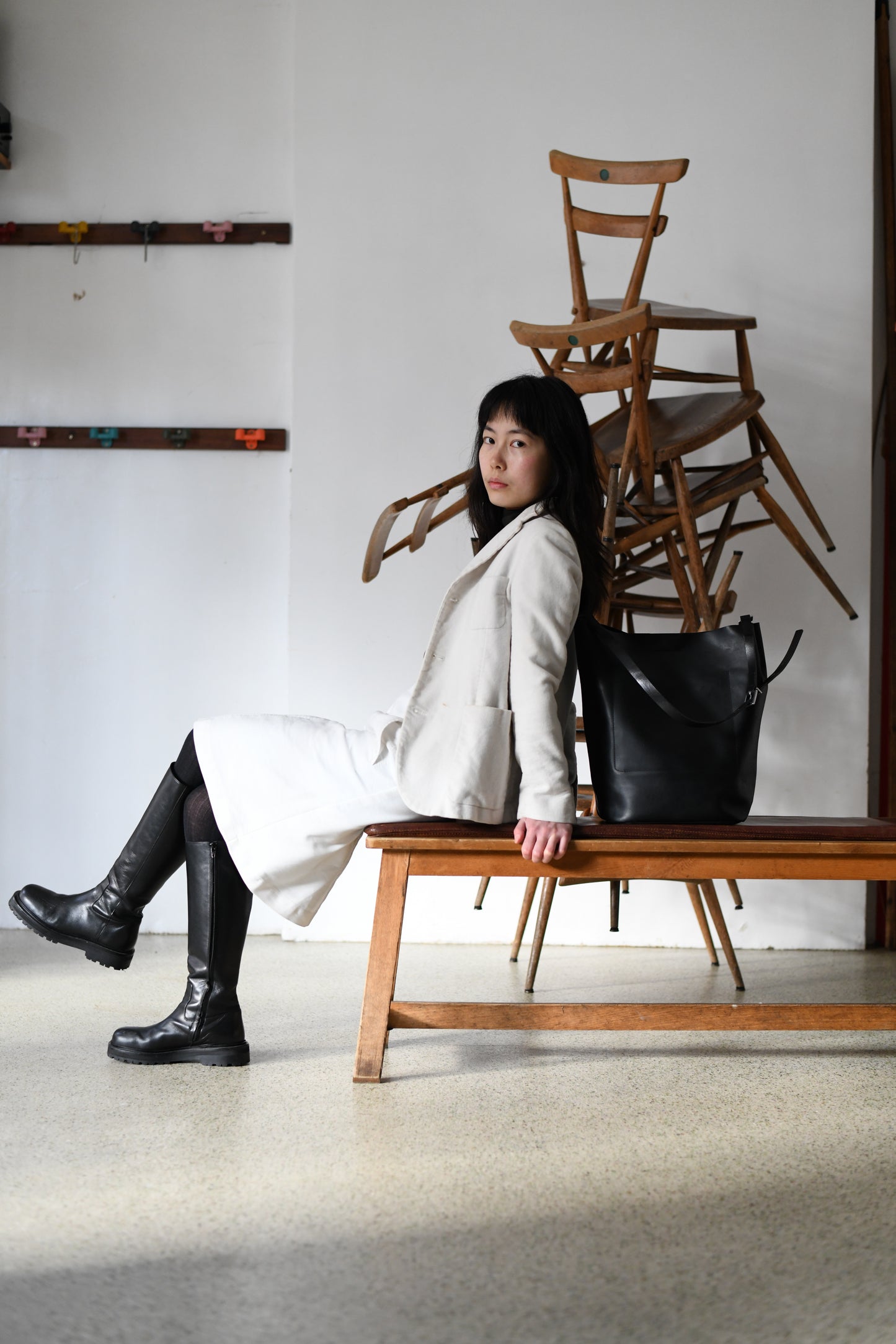 Lloyd Large Bucket in Black Wellington Leather