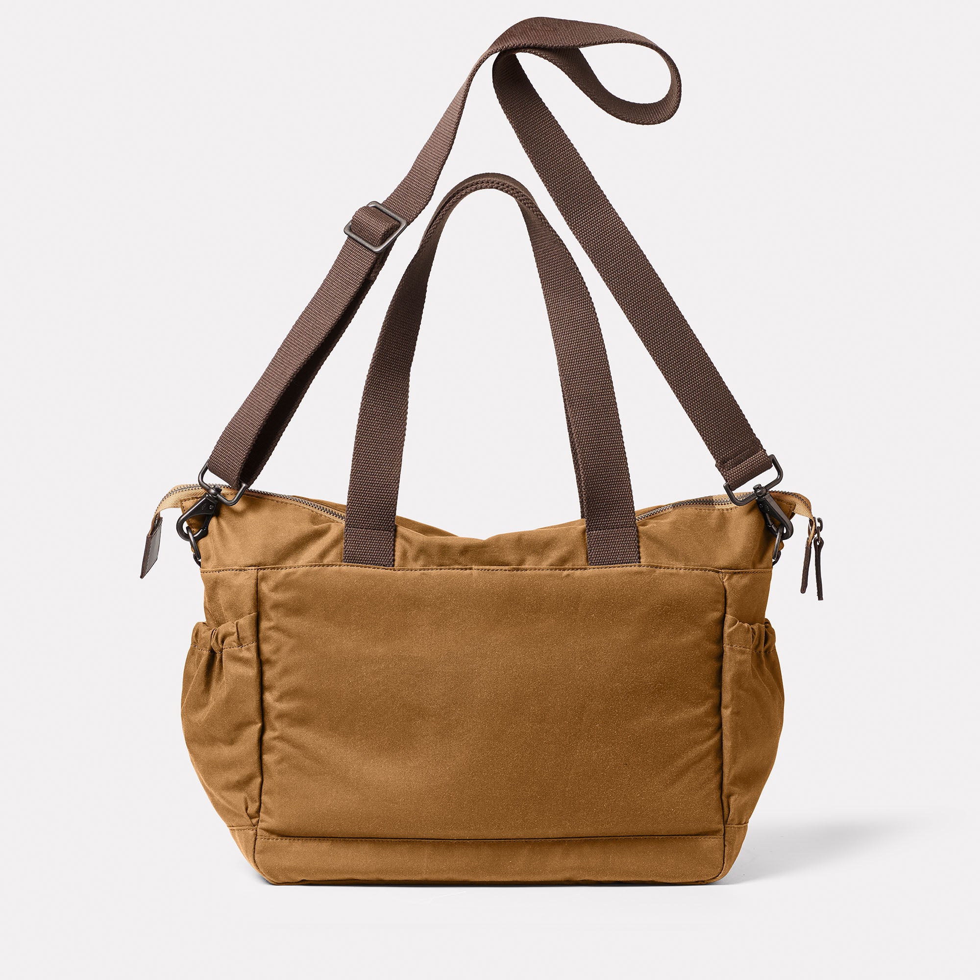 Maxi Changing Holdall Bag in Chert