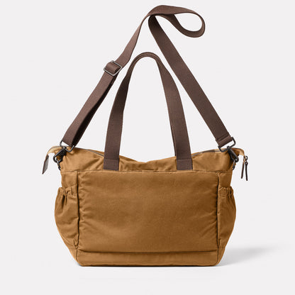 Maxi Changing Holdall Bag in Chert