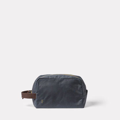 Simon Waxed Cotton Washbag in Steel