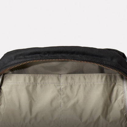 Simon Waxed Cotton Washbag in Black
