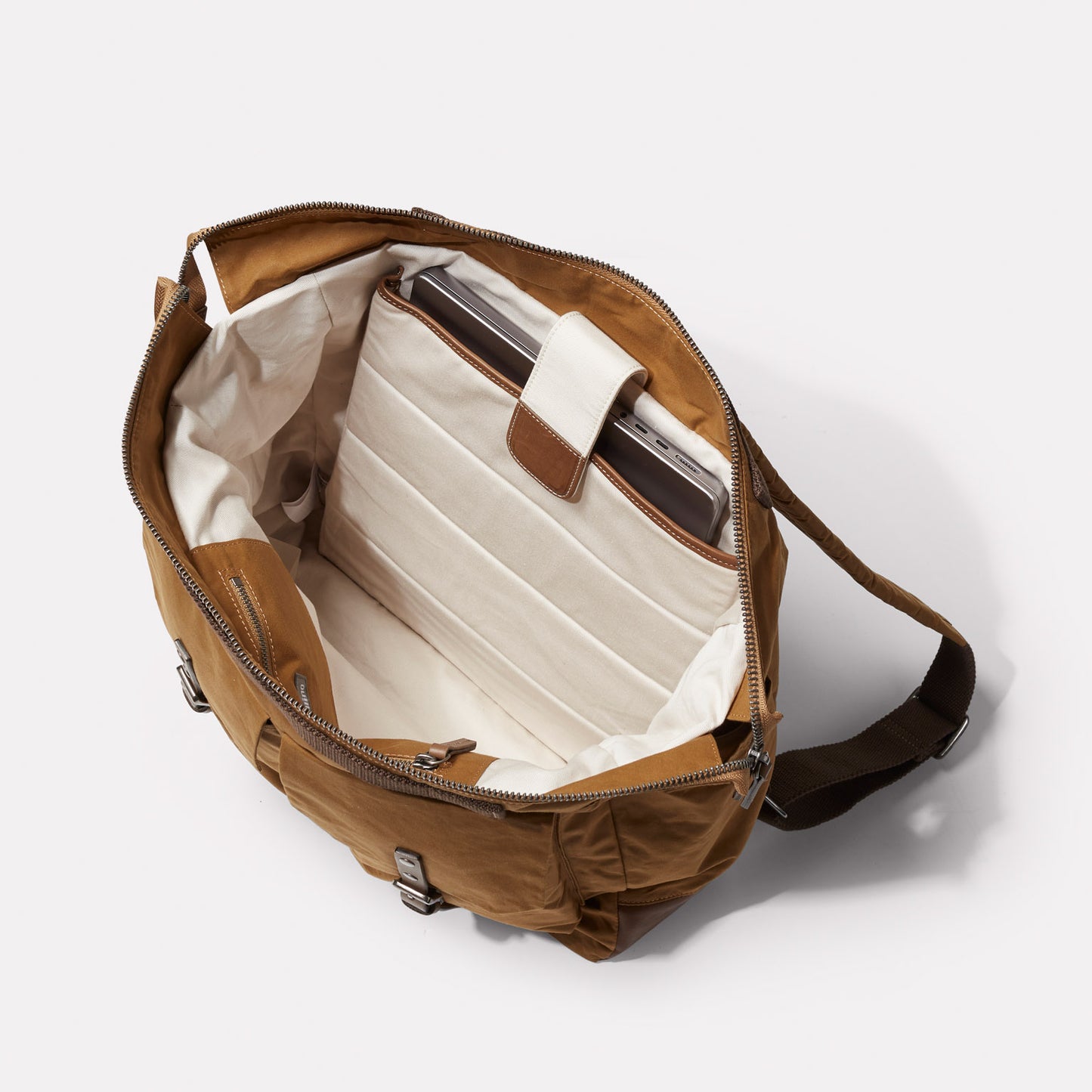 Frank Large Waxed Cotton Backpack in Chert