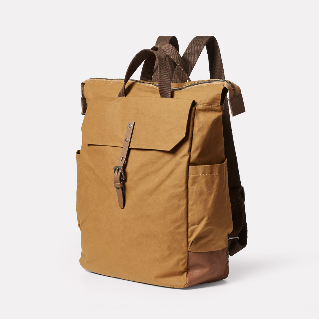 Fin Waxed Cotton Backpack in Chert – Ally Capellino