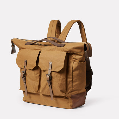 Frank Large Waxed Cotton Backpack in Chert