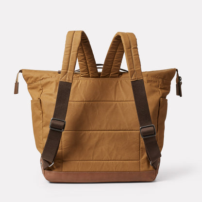 Frank Large Waxed Cotton Backpack in Chert
