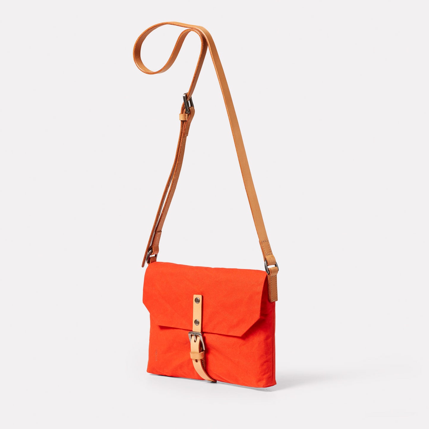 Friday Waxed Cotton Crossbody Bag in Lava
