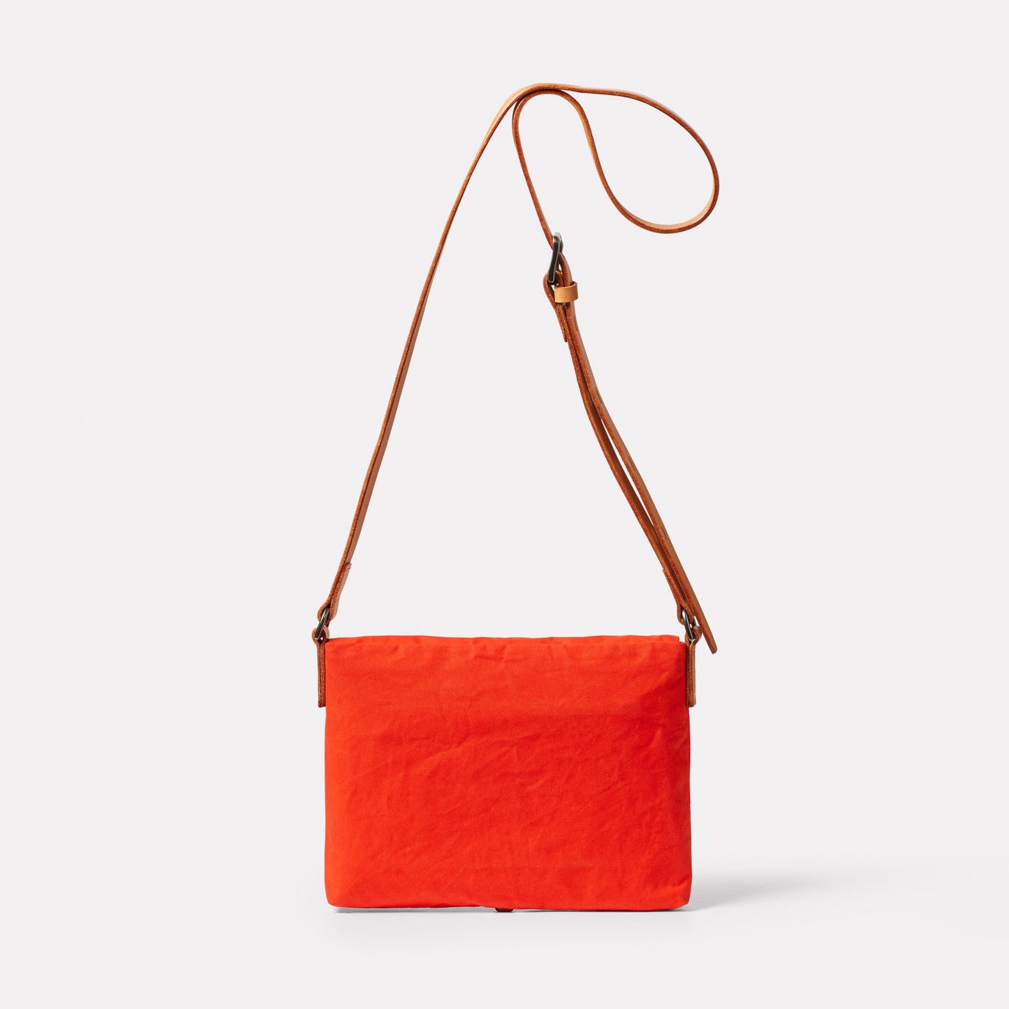 Friday Waxed Cotton Crossbody Bag in Lava