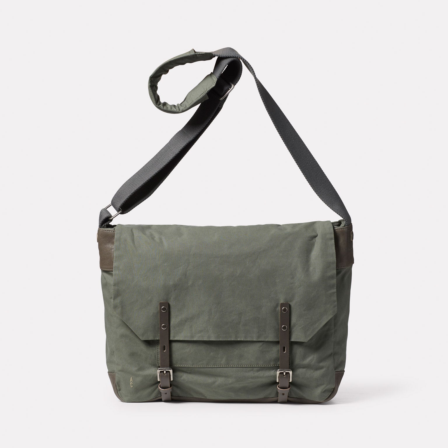 Jeremy Large Waxed Cotton Crossbody Satchel in Olive