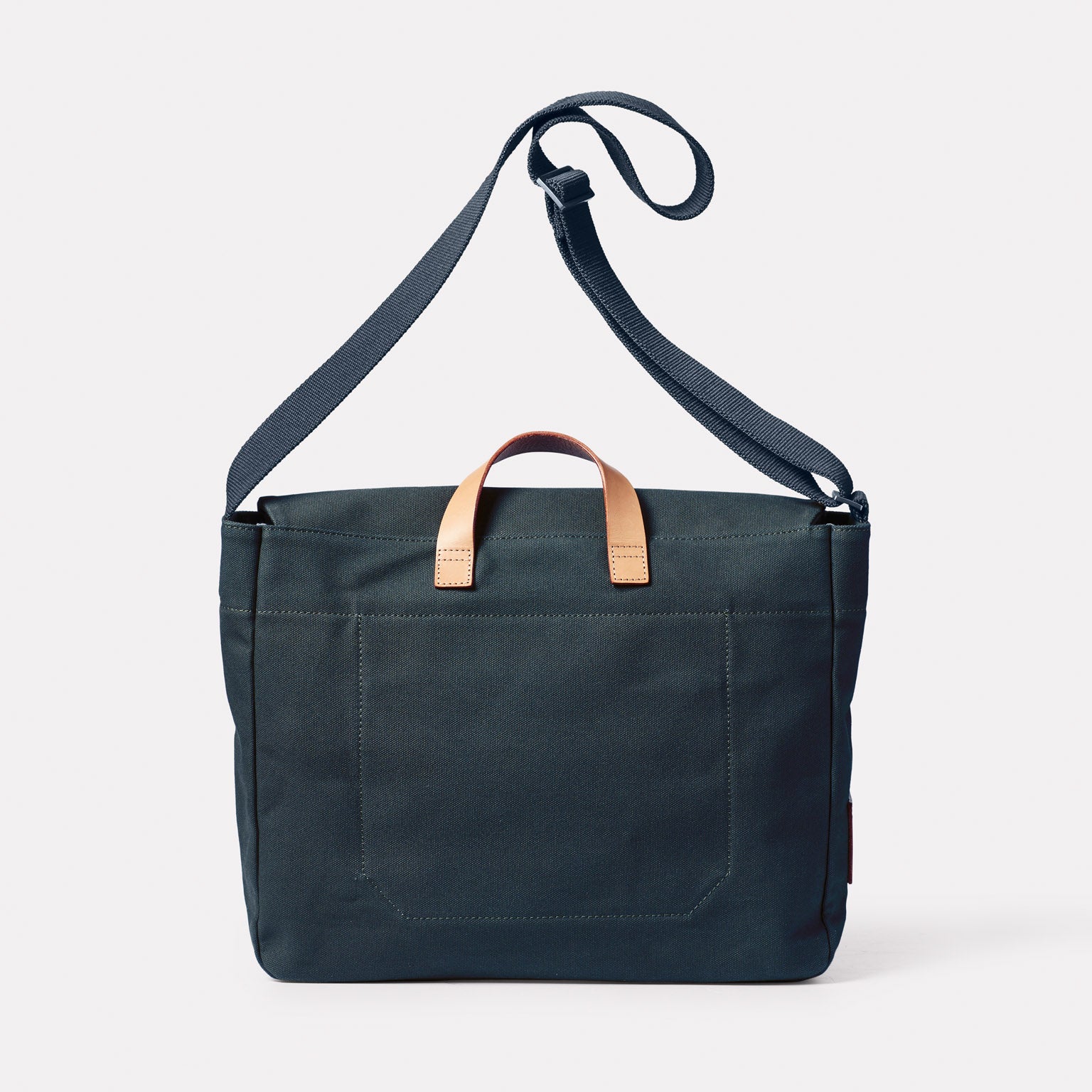 Cable Large Crossbody Satchel Bag in Navy