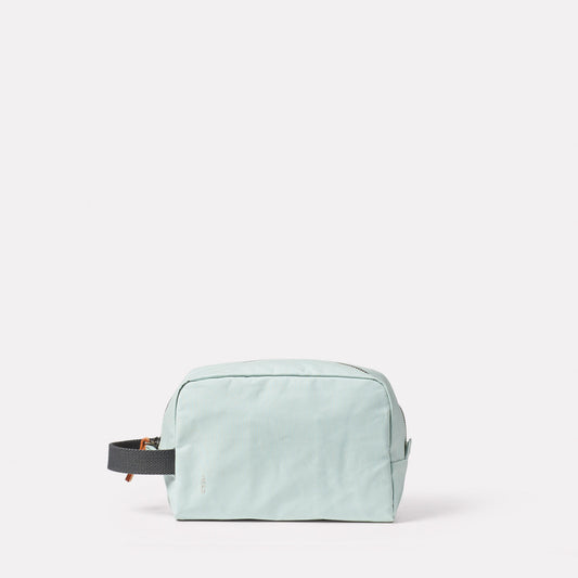Simon Waxed Cotton Washbag in Iceberg