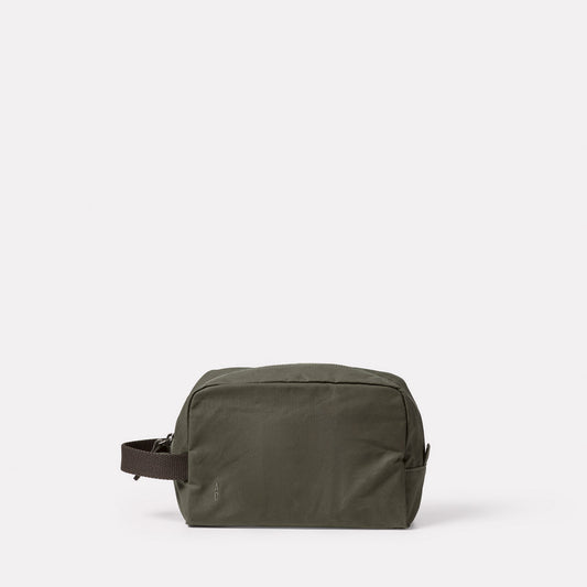 Simon Waxed Cotton Washbag in Olive