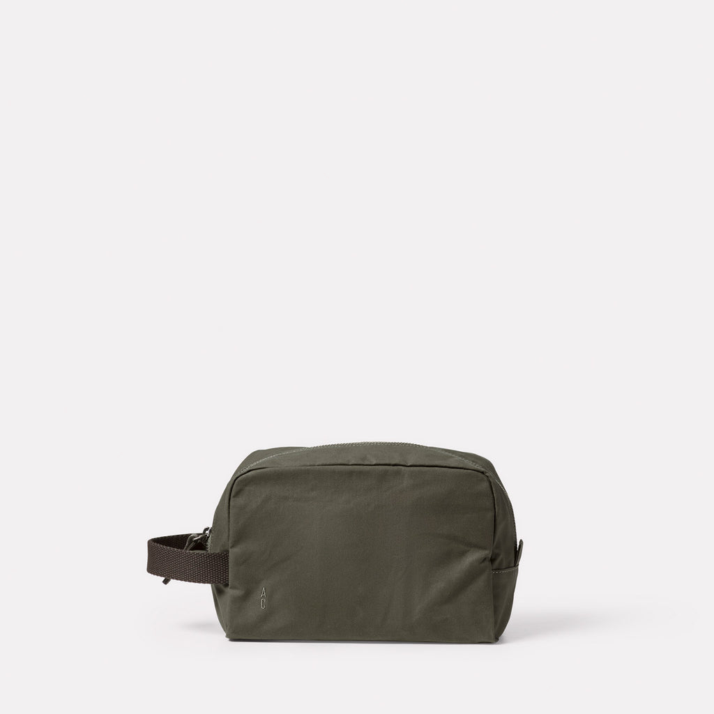 Simon Waxed Cotton Washbag in Olive