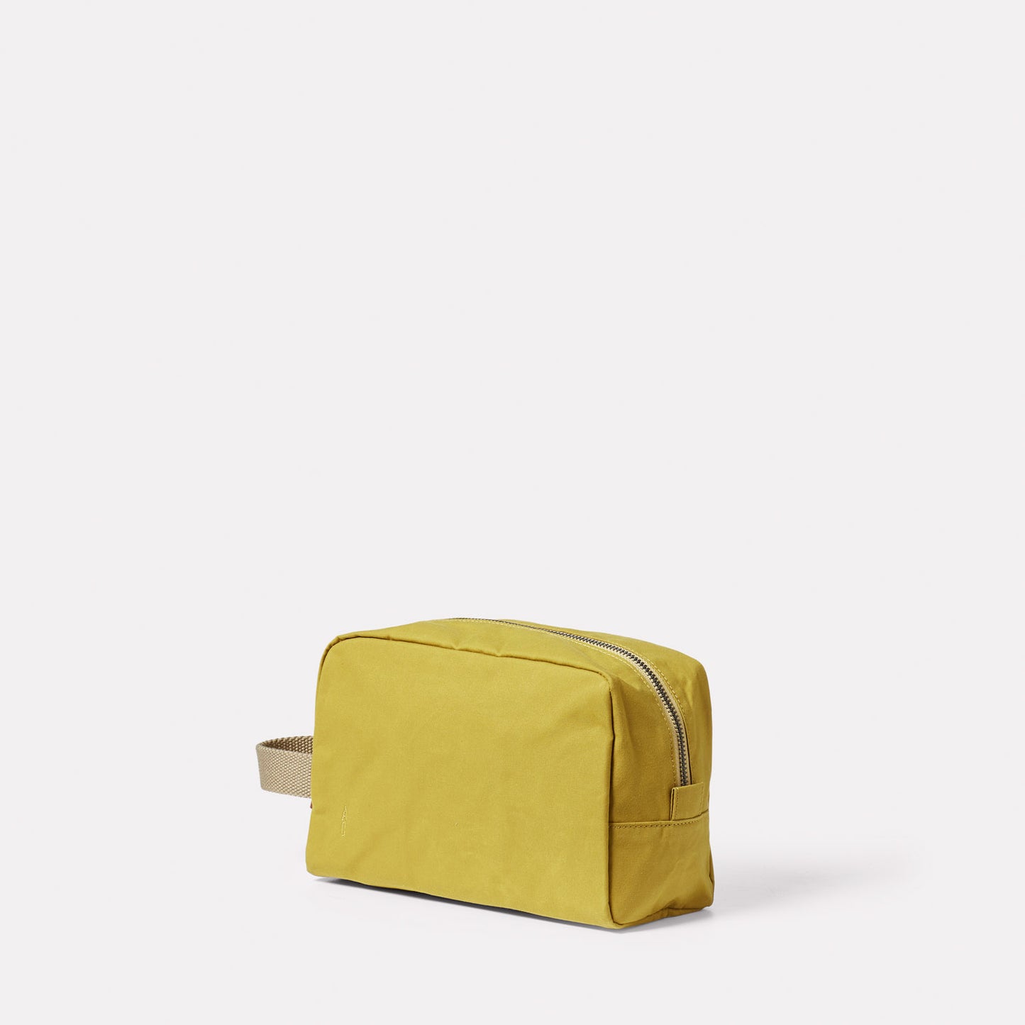 Simon Waxed Cotton Washbag in Sulfur