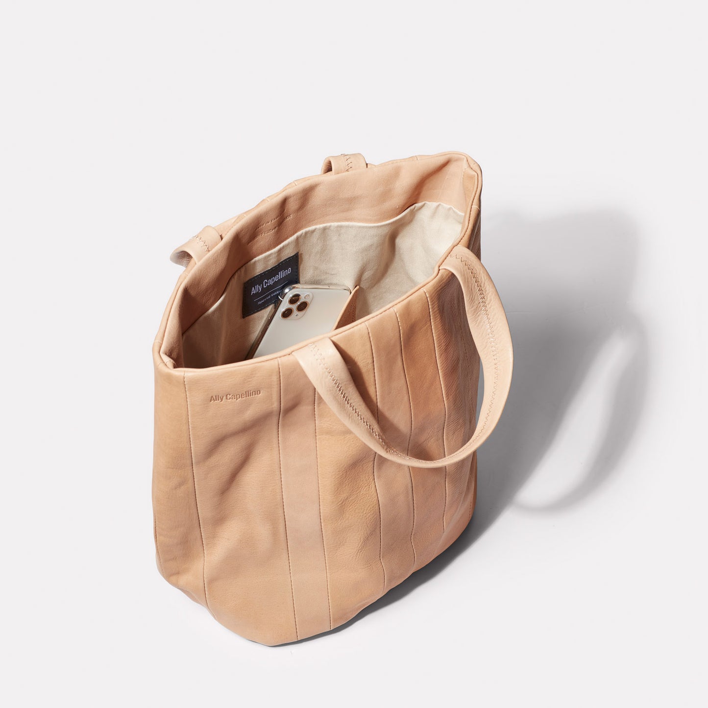 Bobby British Pasture Leather Bucket Bag in Natural