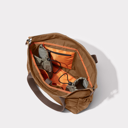 Maxi Changing Holdall Bag in Chert