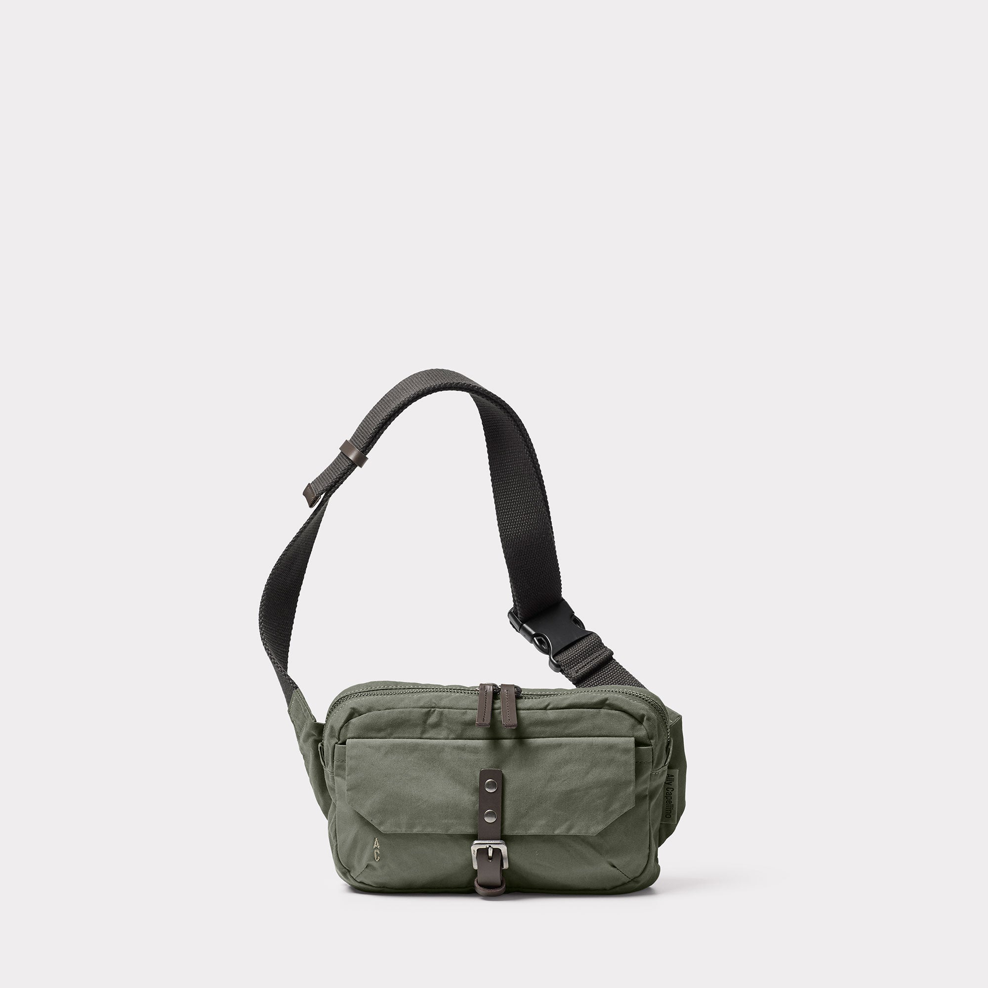 Fela Waxed Cotton Bumbag in Olive