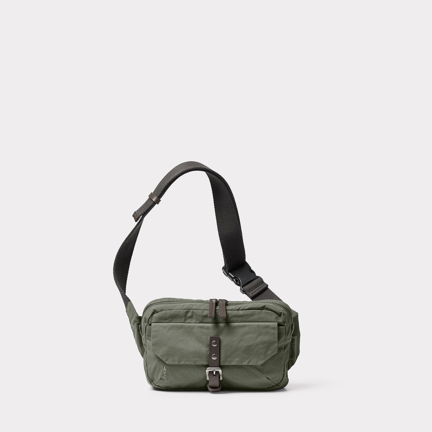 Fela Waxed Cotton Bumbag in Olive