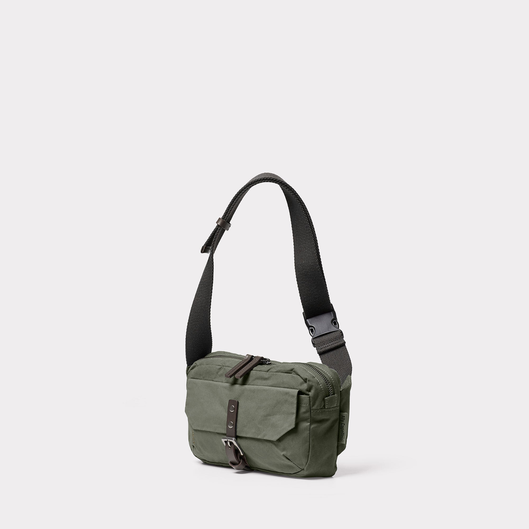 Fela Waxed Cotton Bumbag in Olive