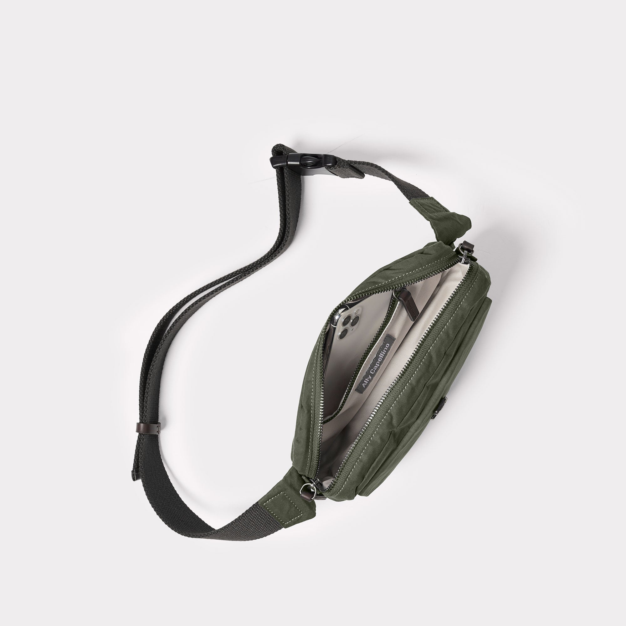 Fela Waxed Cotton Bumbag in Olive