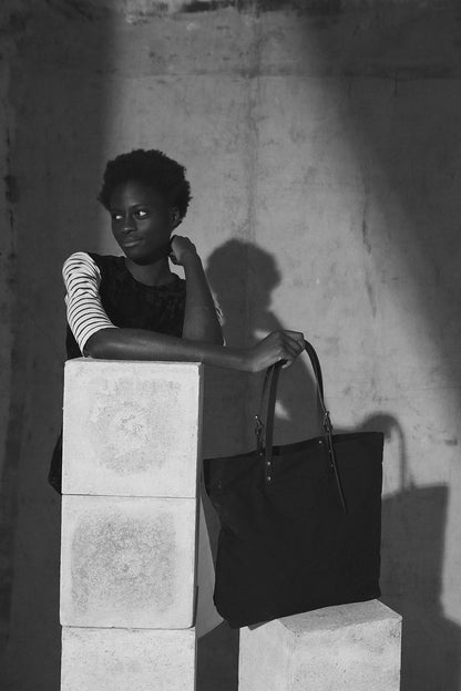 Natalie Waxed Cotton Tote in Black