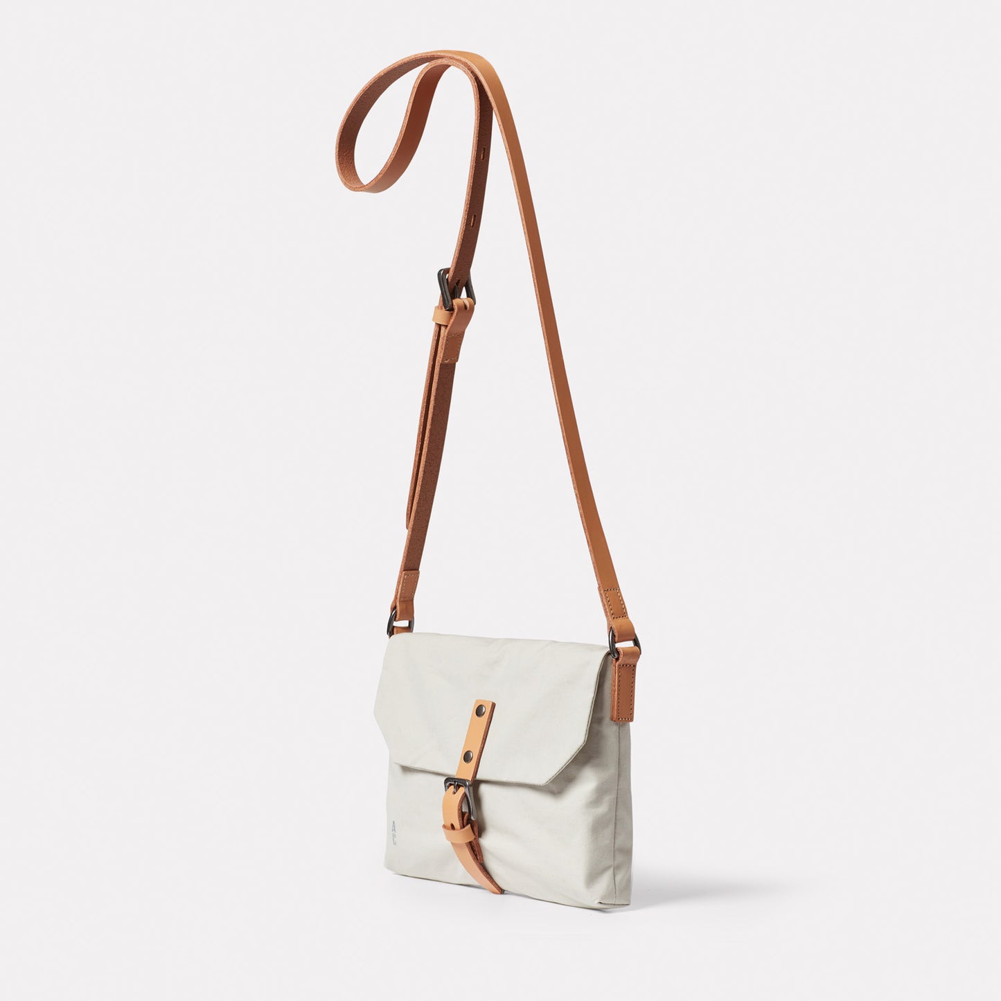 Friday WUW Waxed Cotton Crossbody Bag in Clay