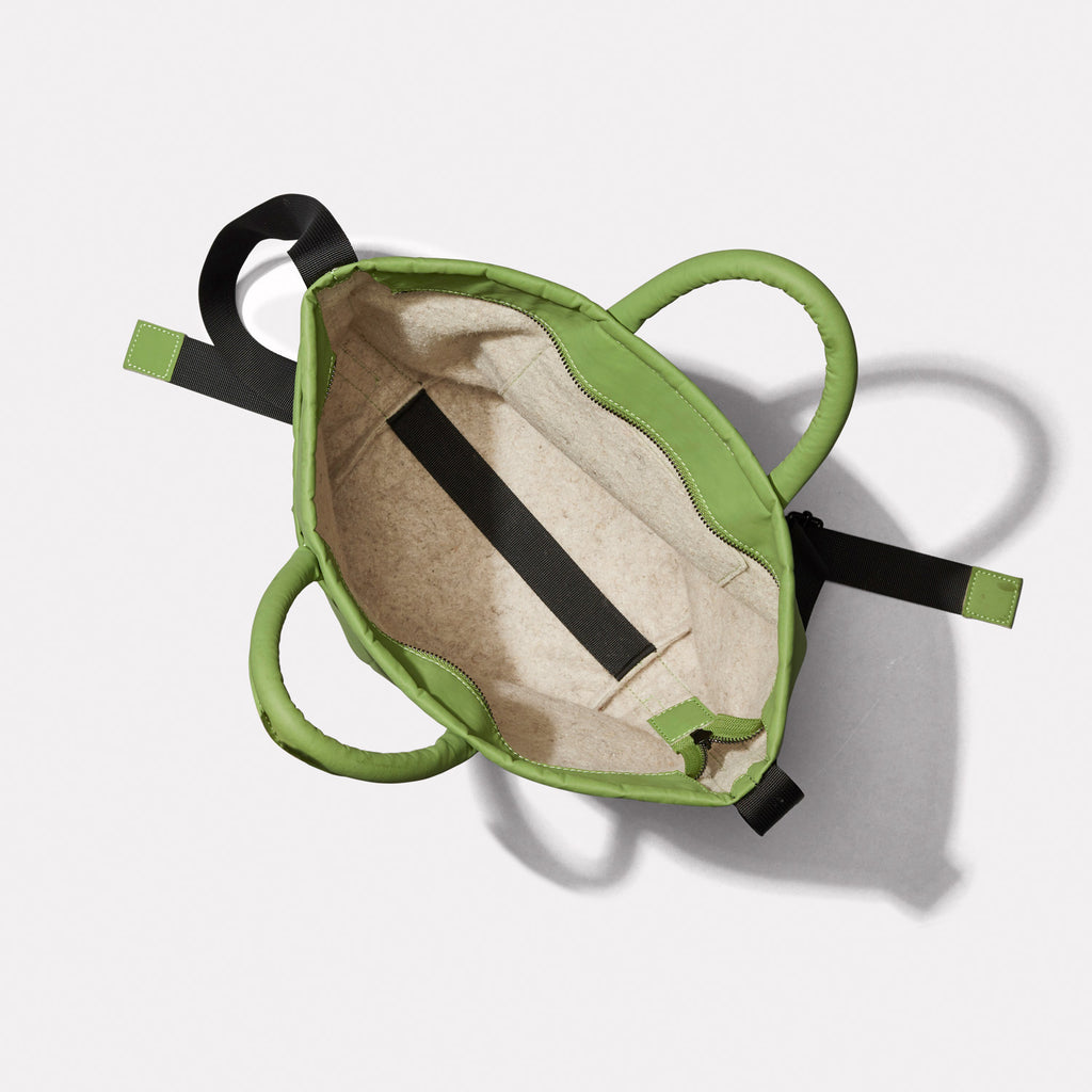 Hadley Hemp Crossbody Bucket Bag in Grass