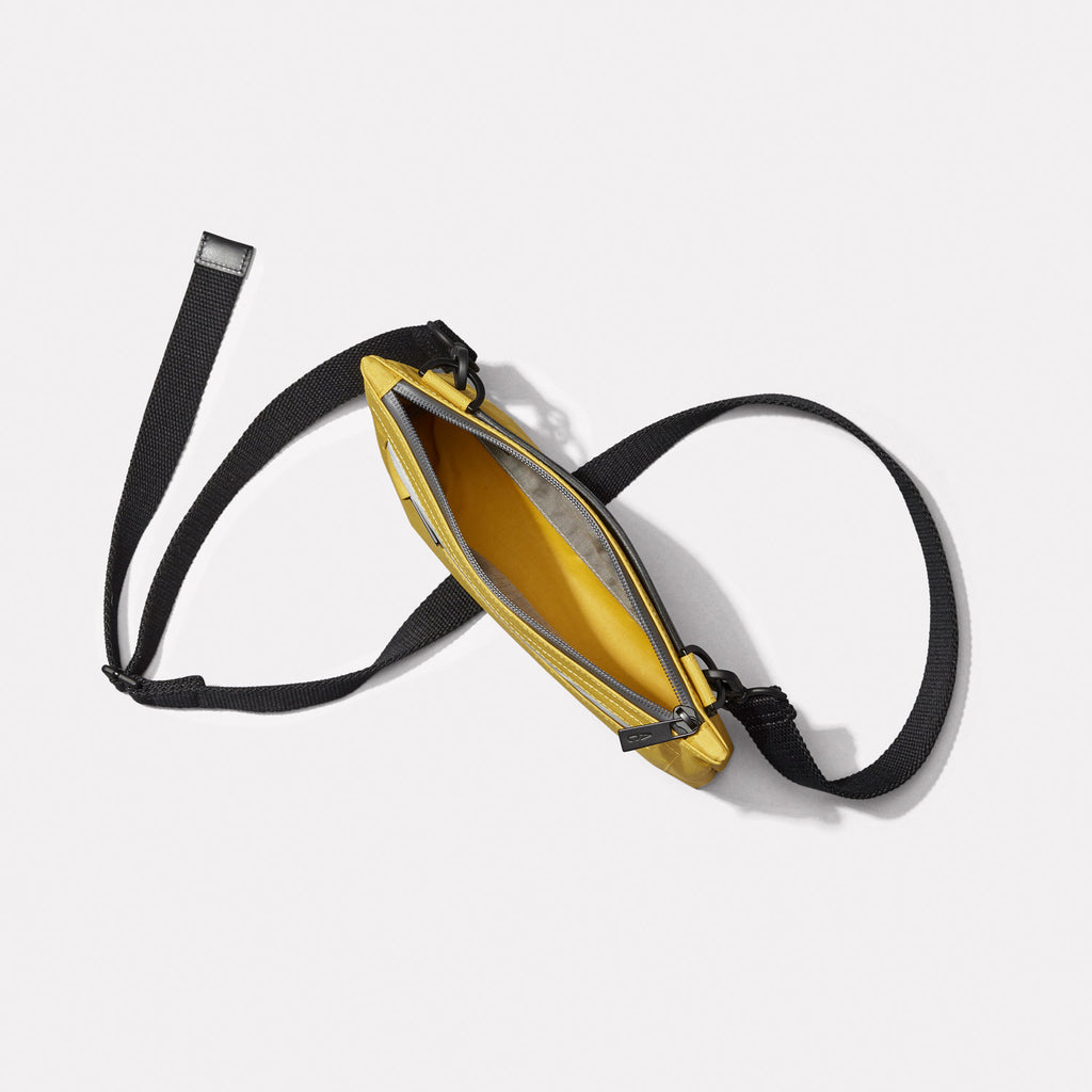 Herb Travel Cycle Crossbody Bag in Lemon