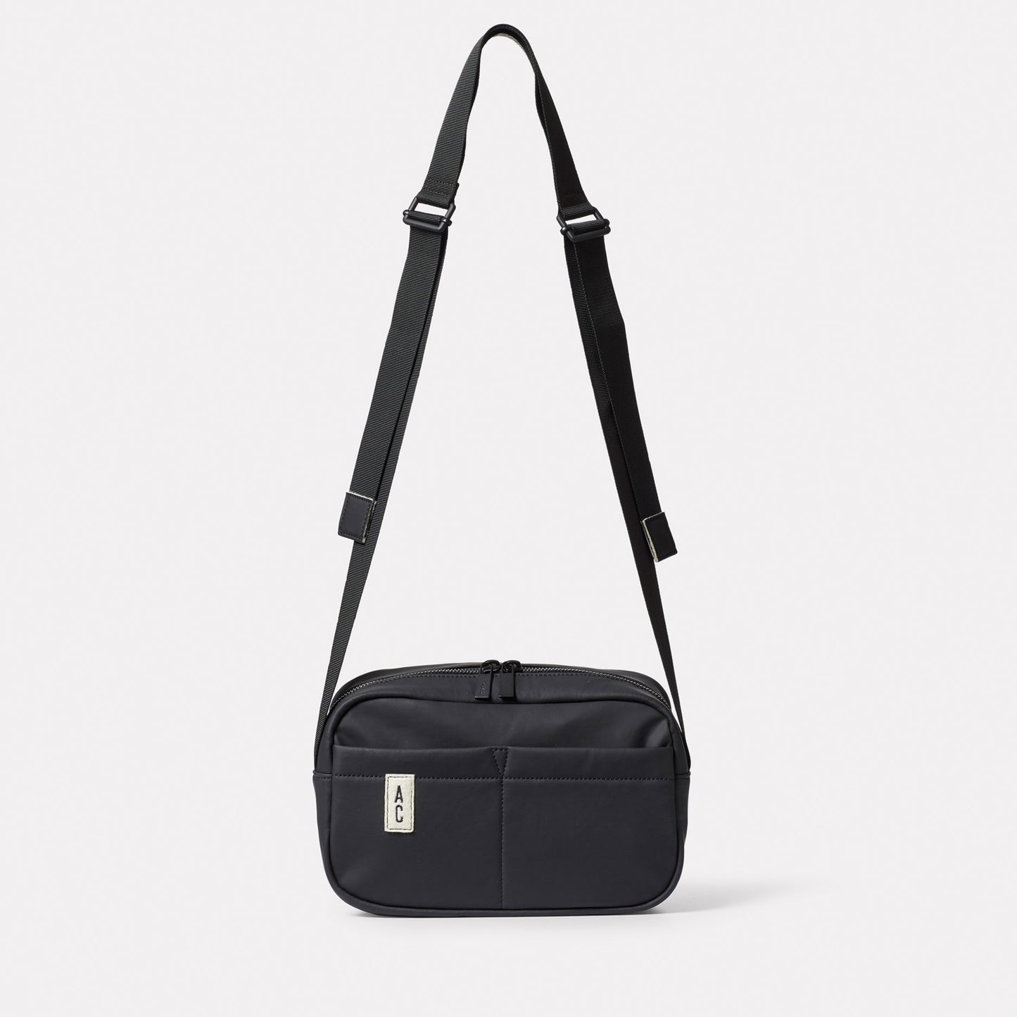 Hinge Hemp Crossbody Bag in Black