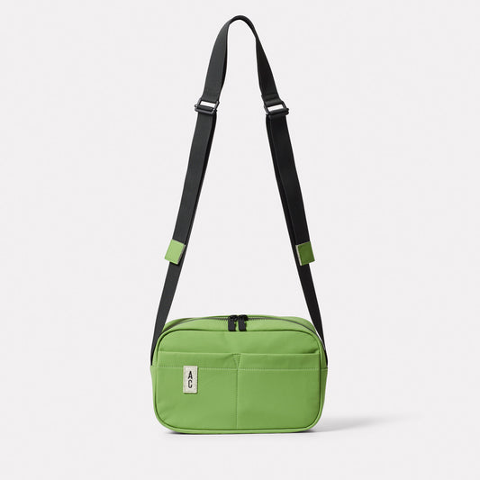 Hinge Hemp Crossbody Bag in Grass