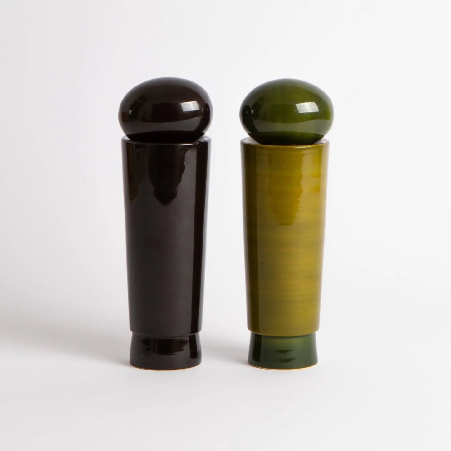 Small Salt Grinder or Pepper Mill in Black | made from non-toxic natural materials