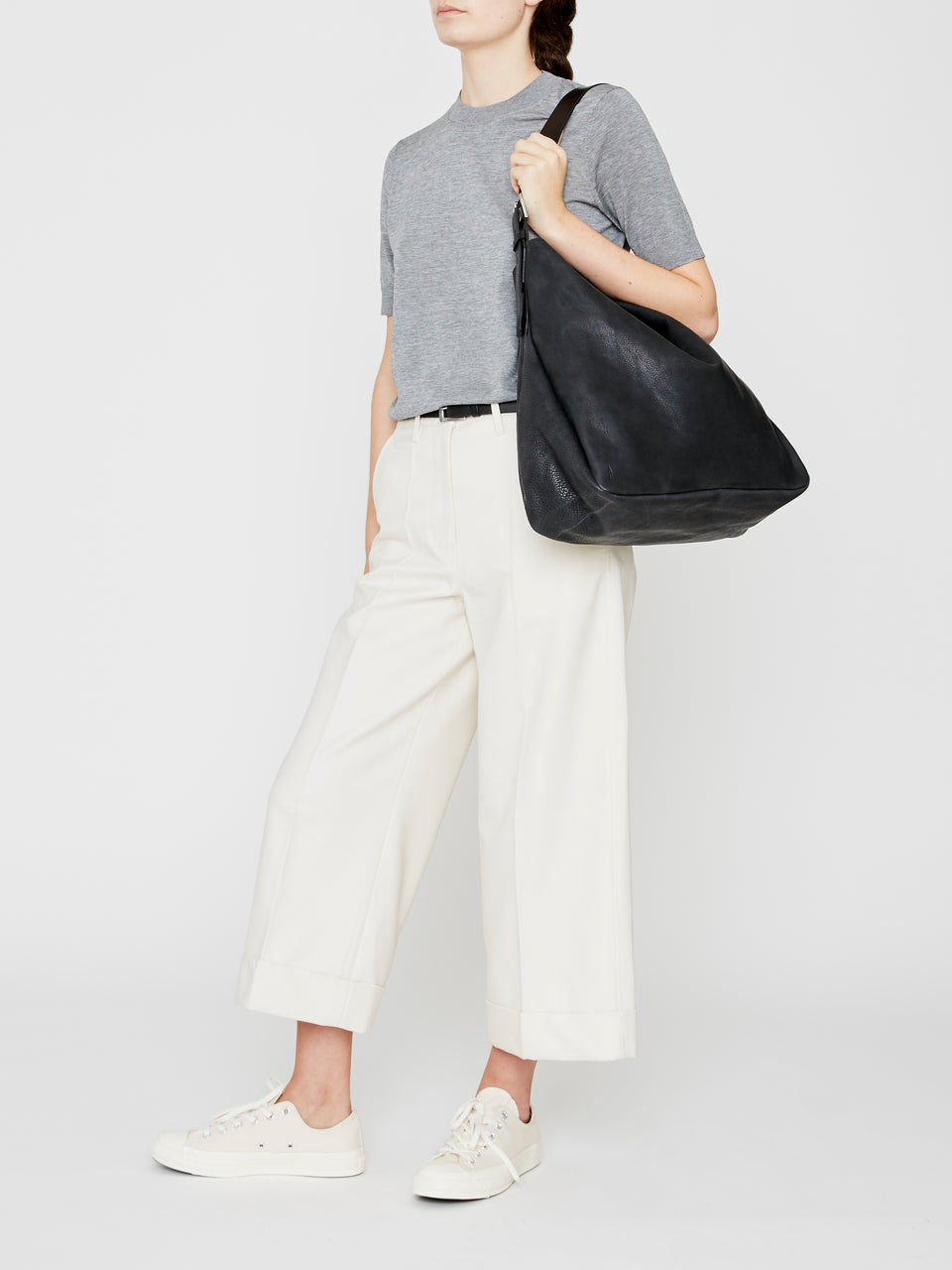 Cleve Large Calvert Leather Shoulder Bag in Black