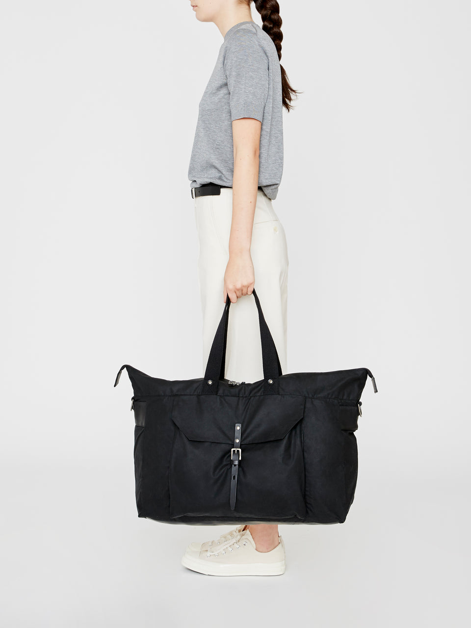 Freddie Waxed Cotton Holdall in Cumin