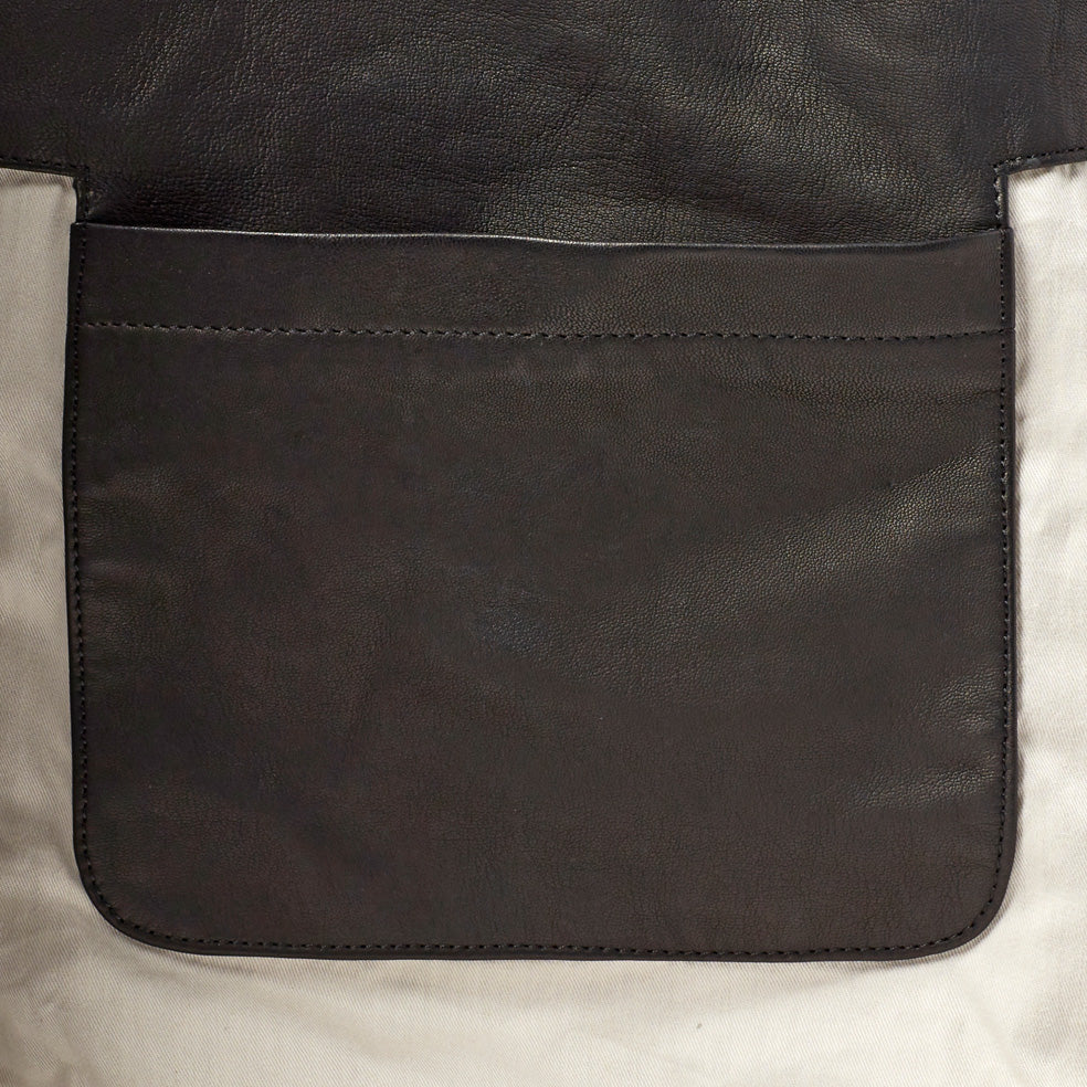 Arnold Leather Shoulder Bag in Black