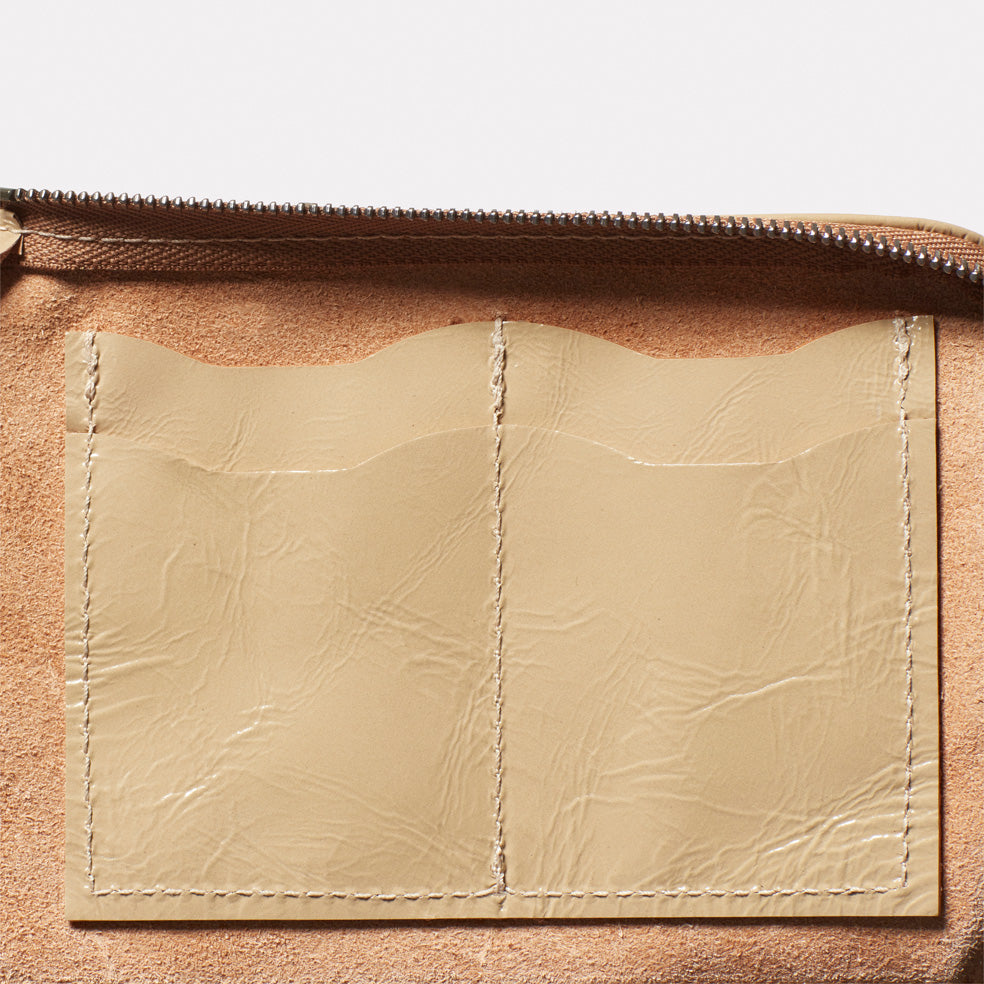 Hocker Medium Leather Purse in Beige Gloss