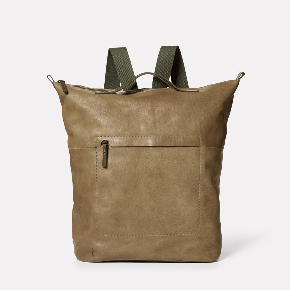 Hoy Leather Backpack in Moss