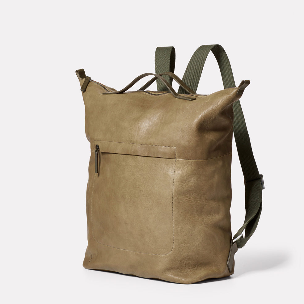 Hoy Leather Backpack in Moss