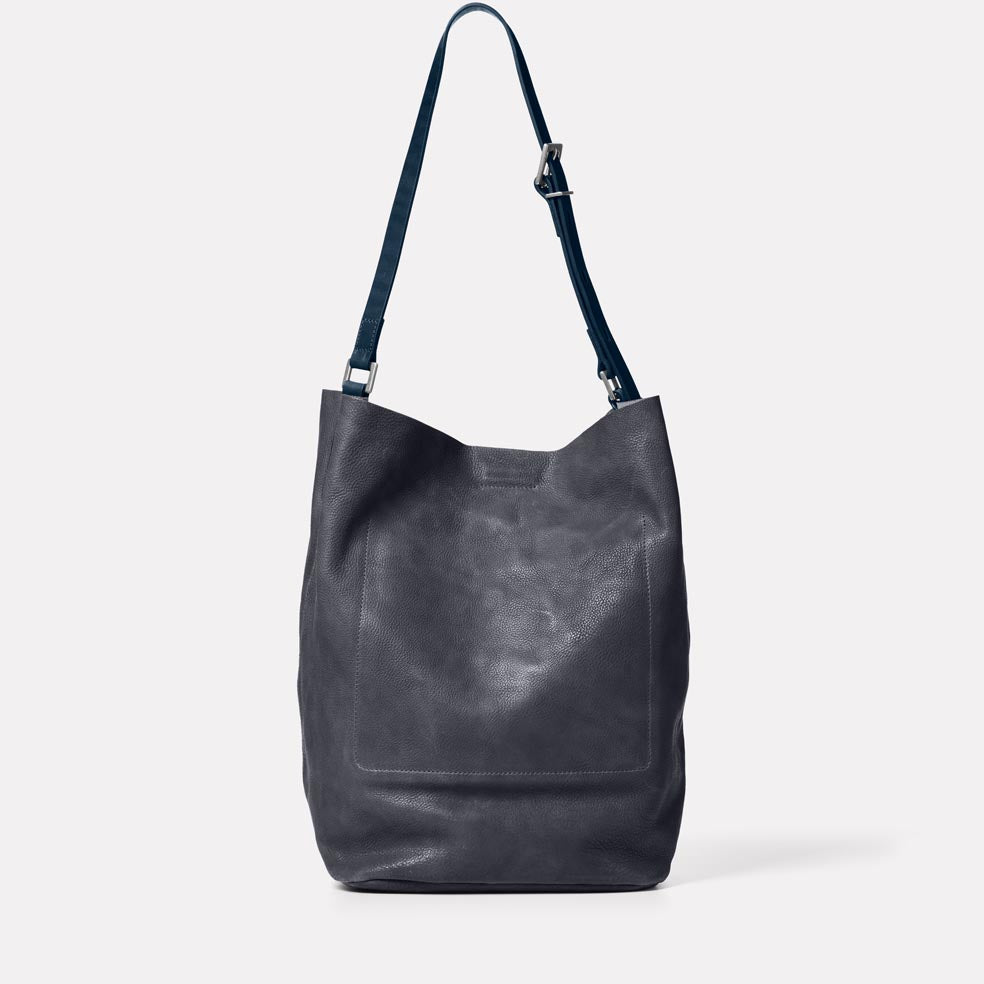 Lloyd Calvert Leather Bucket Bag in Dark Skies