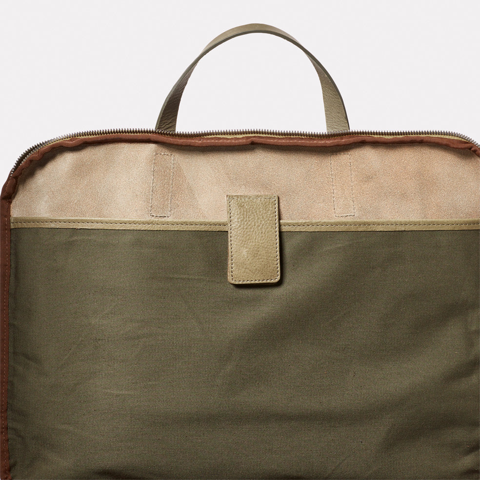 Marcus Calvert Leather Folio Bag in Moss