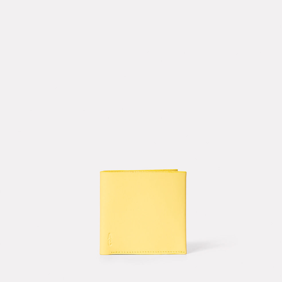 Oliver Leather Wallet in Yellow