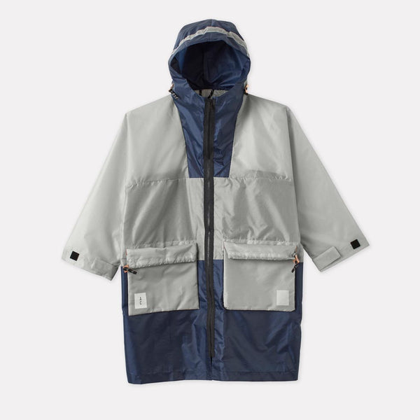 Hamish Packable Mac in Navy and Grey