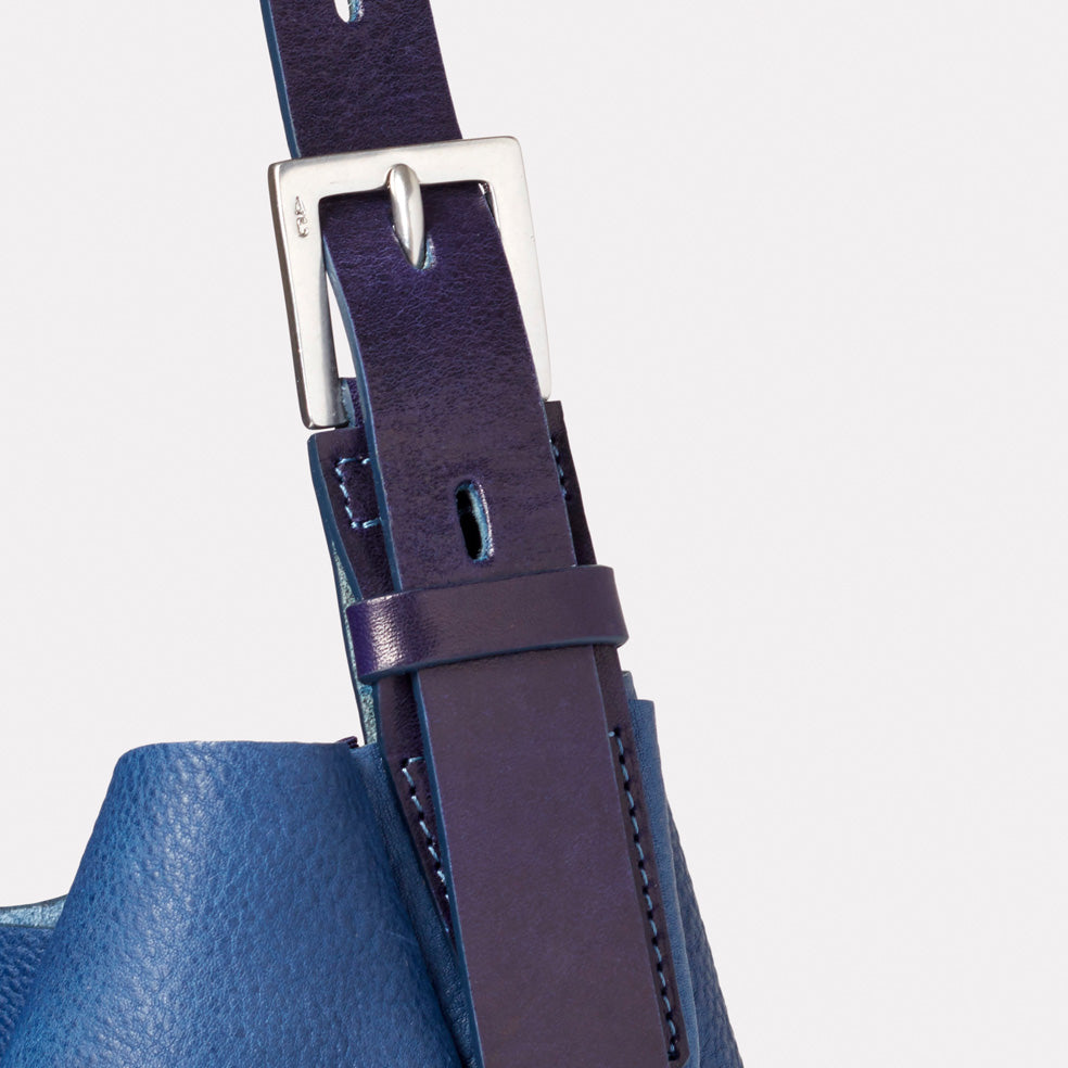 Cleve Large Calvert Leather Shoulder Bag in Navy