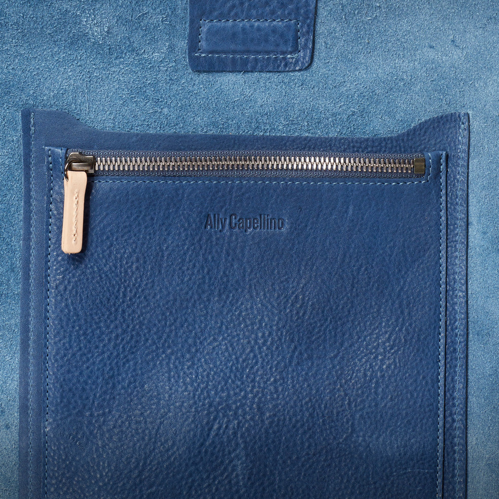 Lloyd Small Calvert Leather Bucket Bag in Navy