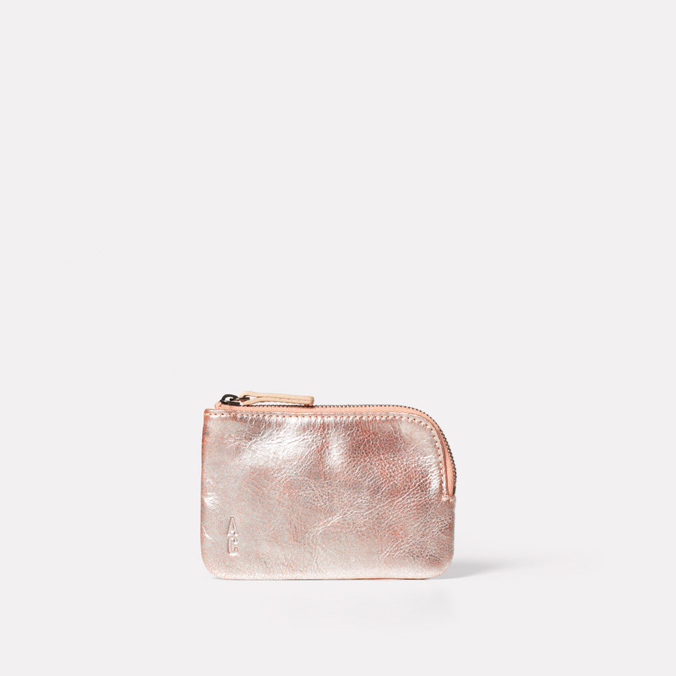 Tina Metallic Leather Pouch in Peach
