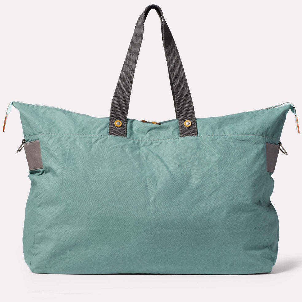 Freddie Waxed Cotton Holdall in Green