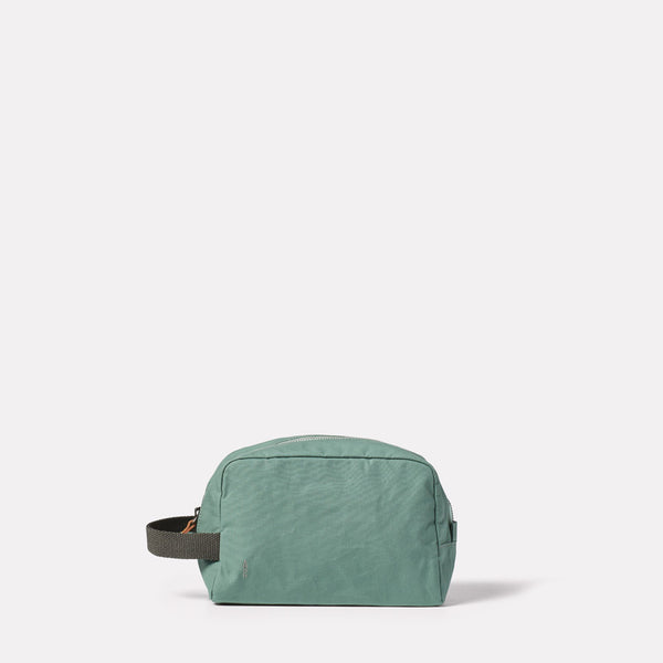 Simon Waxed Cotton Washbag in Green Front