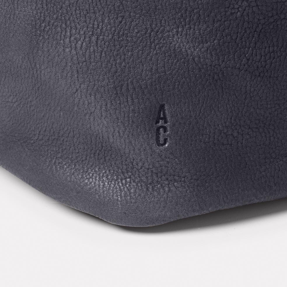 Lloyd Calvert Leather Bucket Bag in Dark Skies